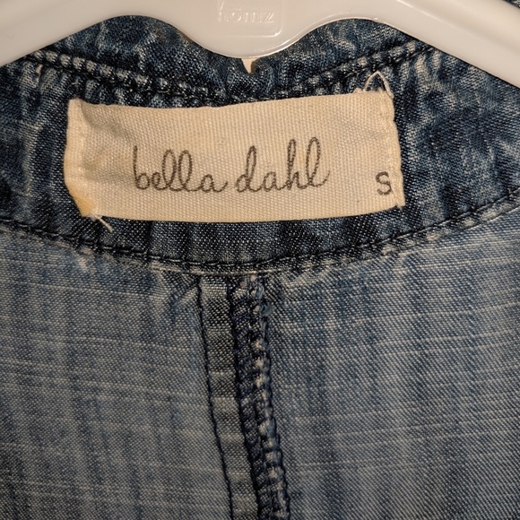 Bella Dahl button-down - Picture 2 of 2